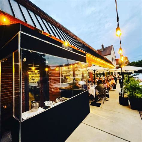 6 Fish Restaurants near Bristol .